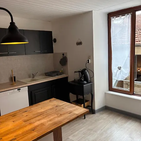 Centre Lägenhet Langres